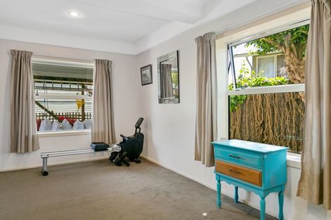 Photo of property in 33 Sunset Street, Hilltop, Taupo, 3330