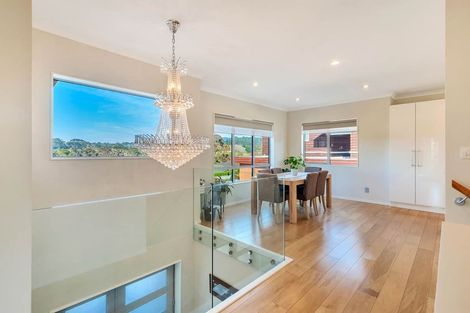 Photo of property in 49 South Kensington Way, Henderson, Auckland, 0612