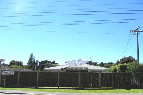 Photo of property in 2/100 Nile Road, Milford, Auckland, 0620