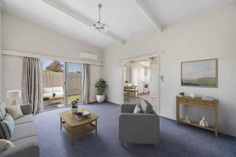 Photo of property in 1/209 Mcleod Street, Camberley, Hastings, 4120