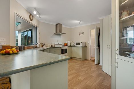 Photo of property in 30 Caversham Drive, Rototuna, Hamilton, 3210