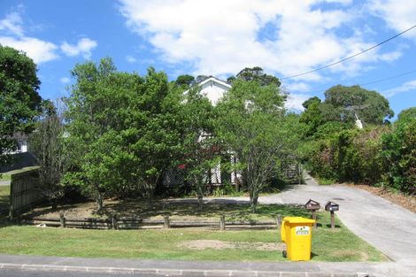 Photo of property in 1/16 Alexander Avenue, Torbay, Auckland, 0630