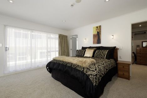 Photo of property in 45 Marine Parade, Mount Maunganui, 3116