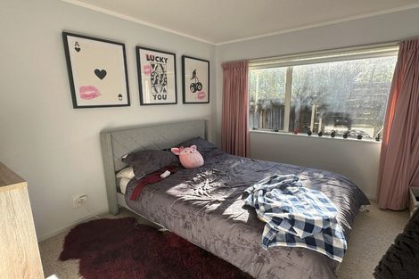 Photo of property in 5 Beachwater Grove, Paraparaumu Beach, Paraparaumu, 5032