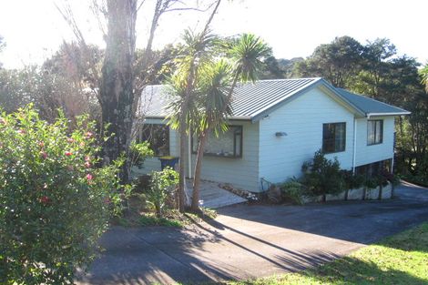 Photo of property in 126 Laingholm Drive, Laingholm, Auckland, 0604