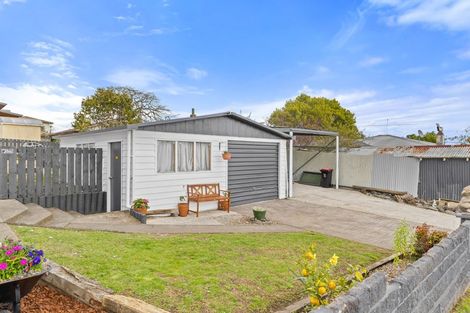 Photo of property in 1 Brick Street, Te Aroha, 3320