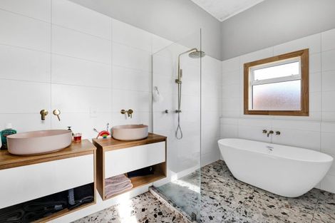 Photo of property in 97 Wilson Street, Hawera, 4610