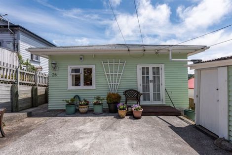 Photo of property in 28 Chesterton Street, Johnsonville, Wellington, 6037