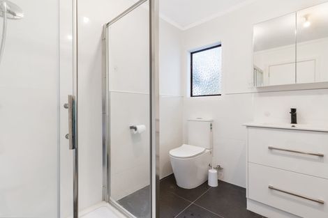 Photo of property in 1/11 Ranui Station Road, Ranui, Auckland, 0612