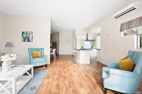 Photo of property in 4/62 Fernhill Way, Oteha, Auckland, 0632