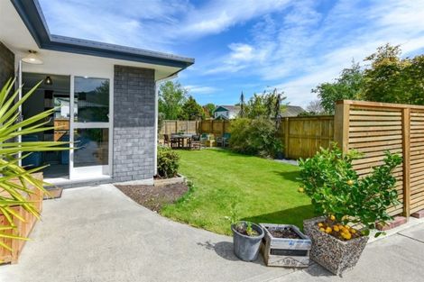 Photo of property in 1/29 Laing Crescent, Heathcote Valley, Christchurch, 8022