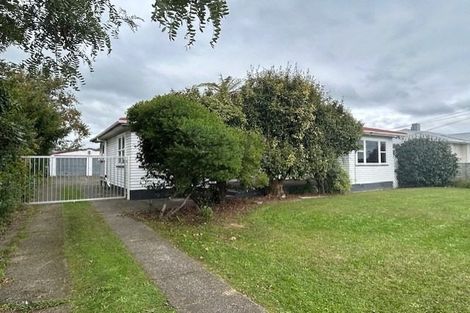 Photo of property in 20 Bartholomew Road, Levin, 5510