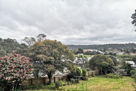 Photo of property in 13 Valley View Road, Glenfield, Auckland, 0629