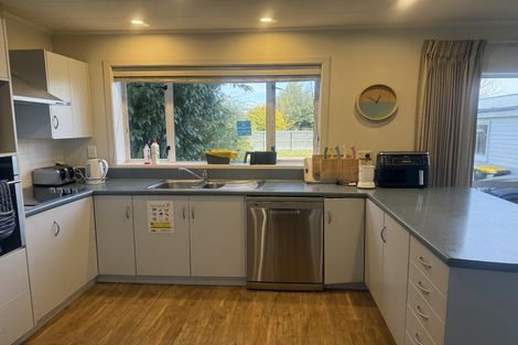 Photo of property in 389 Yaldhurst Road, Russley, Christchurch, 8042