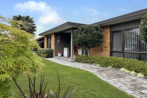 Photo of property in 38 Kent Terrace, Taradale, Napier, 4112