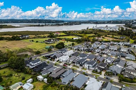 Photo of property in 11 Makete Crescent, Hobsonville, Auckland, 0618