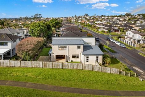 Photo of property in 55 Laurel Oak Drive, Schnapper Rock, Auckland, 0632