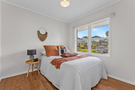 Photo of property in 9a/1 Eversleigh Road, Belmont, Auckland, 0622