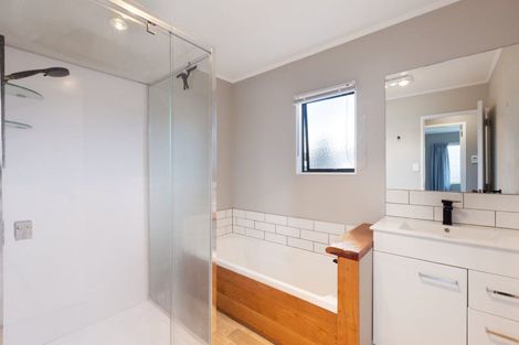 Photo of property in 49b Meander Drive, Welcome Bay, Tauranga, 3112