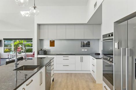 Photo of property in 22 Taranui Way, Paraparaumu Beach, Paraparaumu, 5032