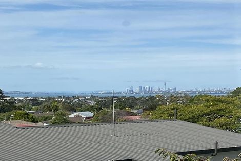 Photo of property in 16 Ebony Place, Massey, Auckland, 0614