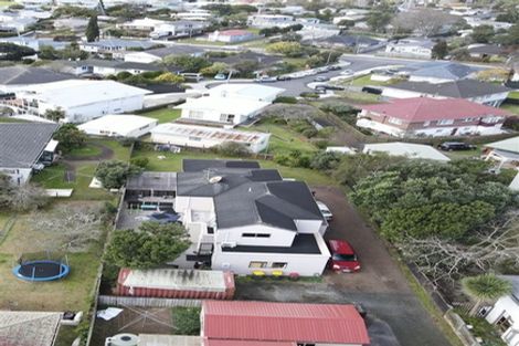 Photo of property in 185a Te Atatu Road, Te Atatu South, Auckland, 0610