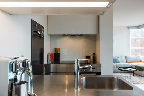 Photo of property in 2f5 Oriental Terrace, Mount Victoria, Wellington, 6011