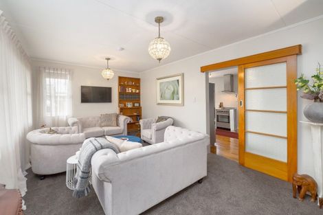 Photo of property in 2 Wood Street, Greytown, 5712