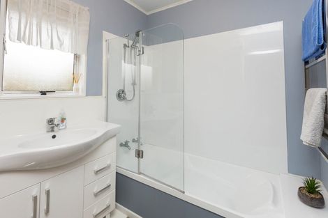 Photo of property in 528f2- Fergusson Drive, Trentham, Upper Hutt, 5018