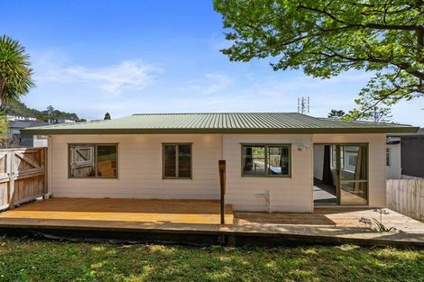 Photo of property in 121b Sunnyside Road, Sunnyvale, Auckland, 0612