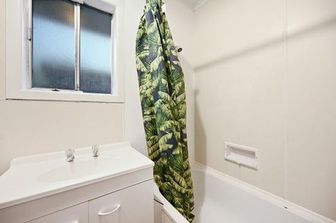 Photo of property in 23 Berkley Avenue, Hillcrest, Hamilton, 3216