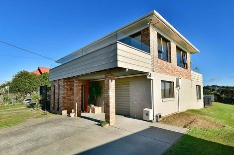Photo of property in 18 Melandra Road, Stanmore Bay, Whangaparaoa, 0932