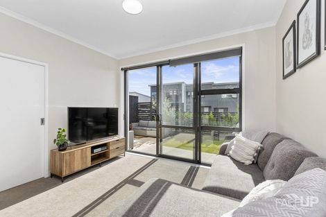 Photo of property in 22 Raranga Lane, Hobsonville, Auckland, 0616