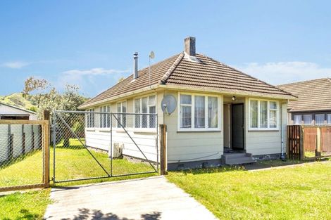 Photo of property in 2 Corkill Avenue, Wairoa, 4108