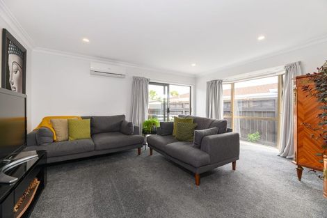 Photo of property in 63a Nile Road, Milford, Auckland, 0620