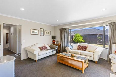 Photo of property in 82 Regent Drive, Paraparaumu Beach, Paraparaumu, 5032