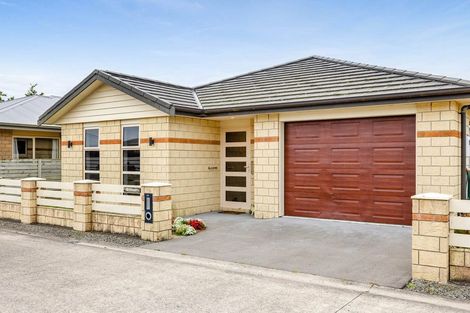 Photo of property in 28 Princes Street, Hawera, 4610