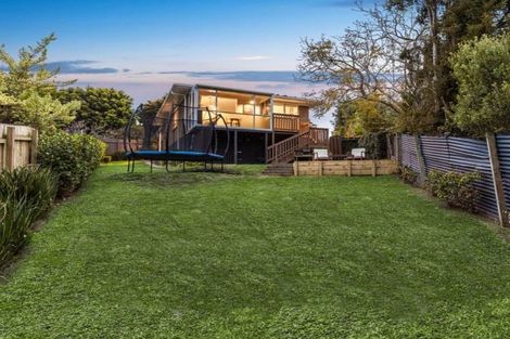 Photo of property in 2/13 Zita Maria Drive, Massey, Auckland, 0614