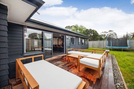 Photo of property in 8 Butler Place, Fitzherbert, Palmerston North, 4410