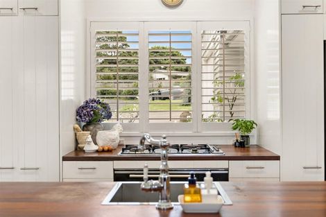 Photo of property in 298 Rimmer Road, Helensville, 0875