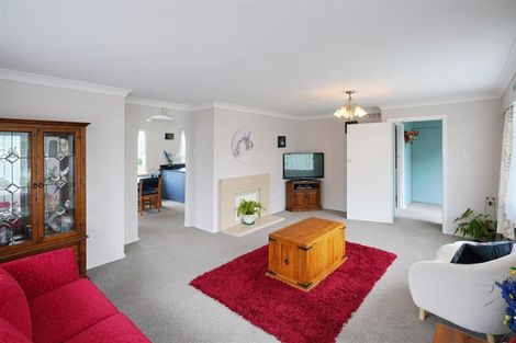 Photo of property in 14 Farquhars Road, Redwood, Christchurch, 8051