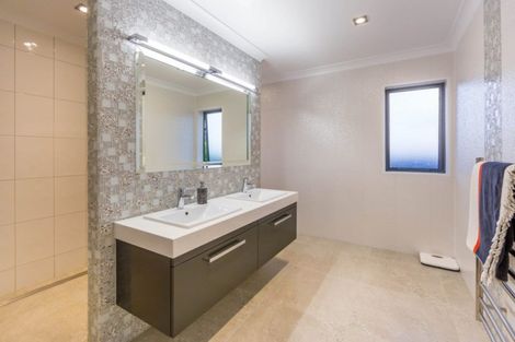 Photo of property in 15 Breton Close, Northwood, Christchurch, 8051