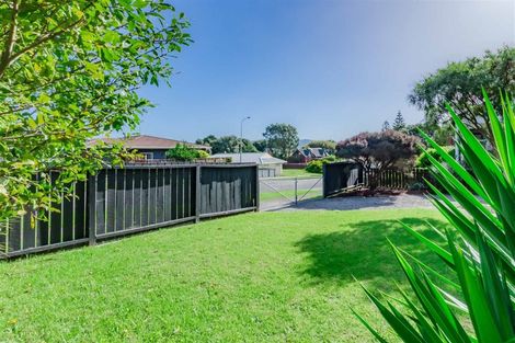 Photo of property in 3a Campion Road, Waikanae Beach, Waikanae, 5036