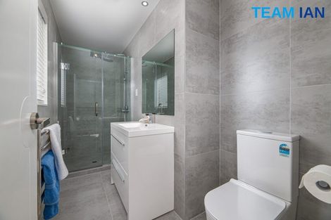 Photo of property in 73a Granville Drive, Massey, Auckland, 0614