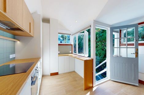 Photo of property in 29 Rawhiti Terrace, Kelburn, Wellington, 6012