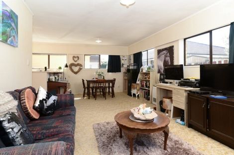 Photo of property in 1u3 Saint Olpherts Avenue, Hamilton East, Hamilton, 3216