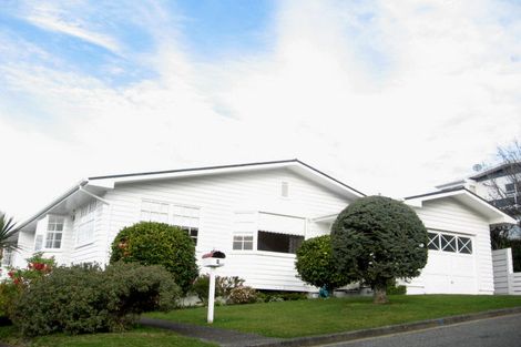 Photo of property in 5 Ridd Crescent, Karori, Wellington, 6012