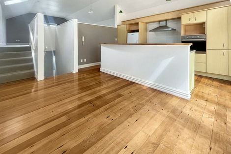 Photo of property in 153e Grant Road, Thorndon, Wellington, 6011