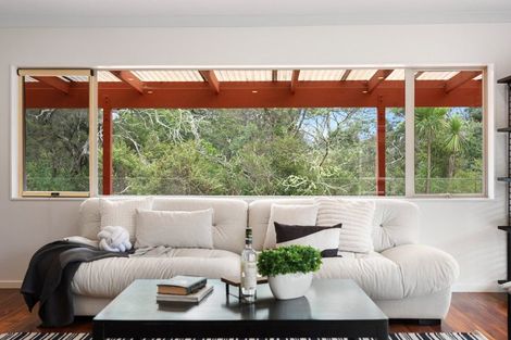 Photo of property in 42 Shelter Drive, Greenhithe, Auckland, 0632