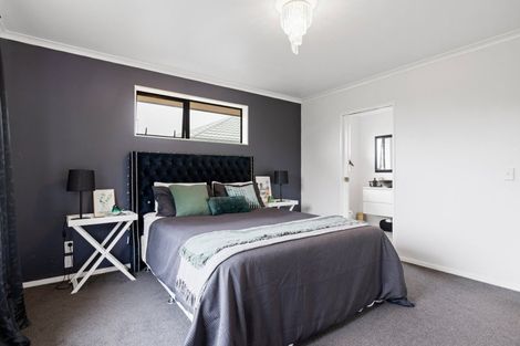 Photo of property in 19 Farnborough Drive, Nawton, Hamilton, 3200